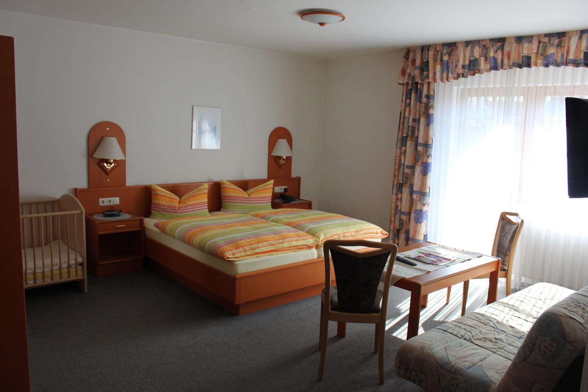 Landgasthof Hotel Sauer Виллинген Экстерьер фото