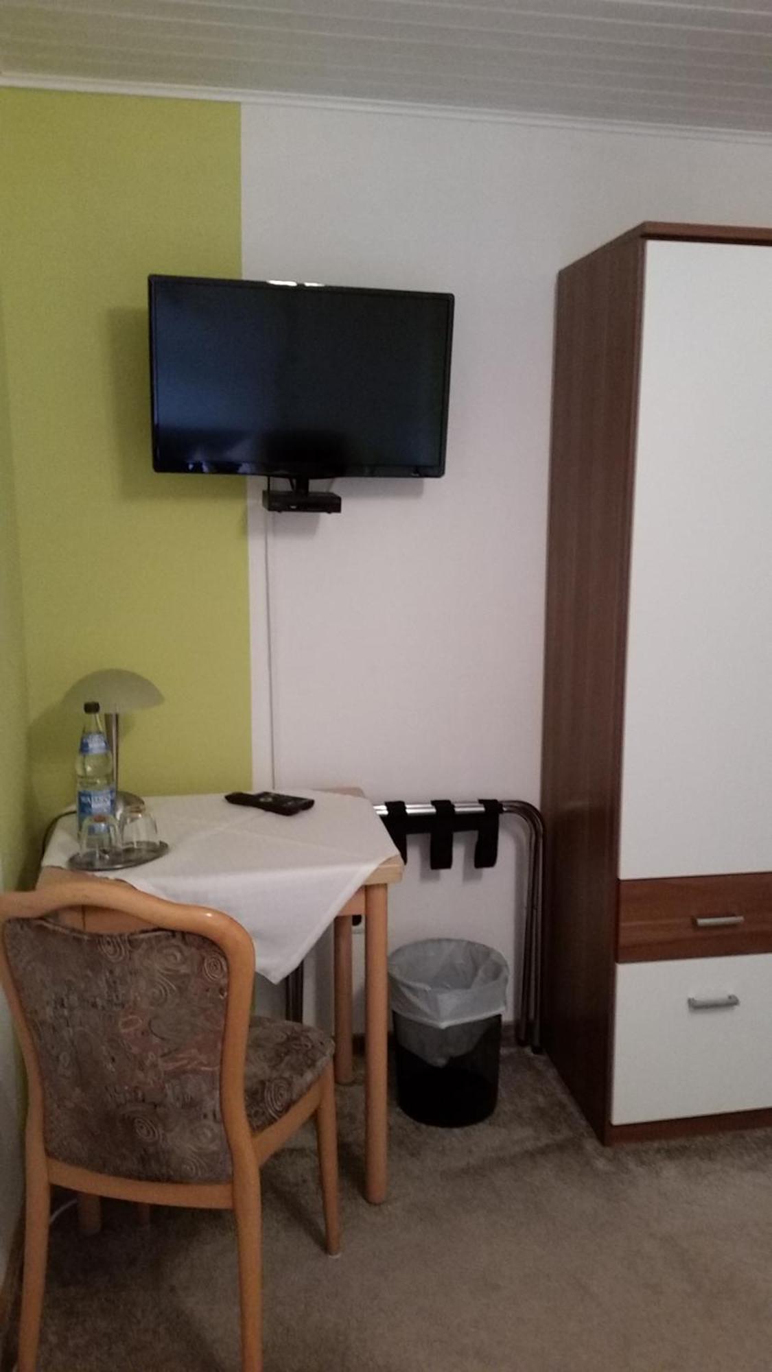 Landgasthof Hotel Sauer Виллинген Экстерьер фото